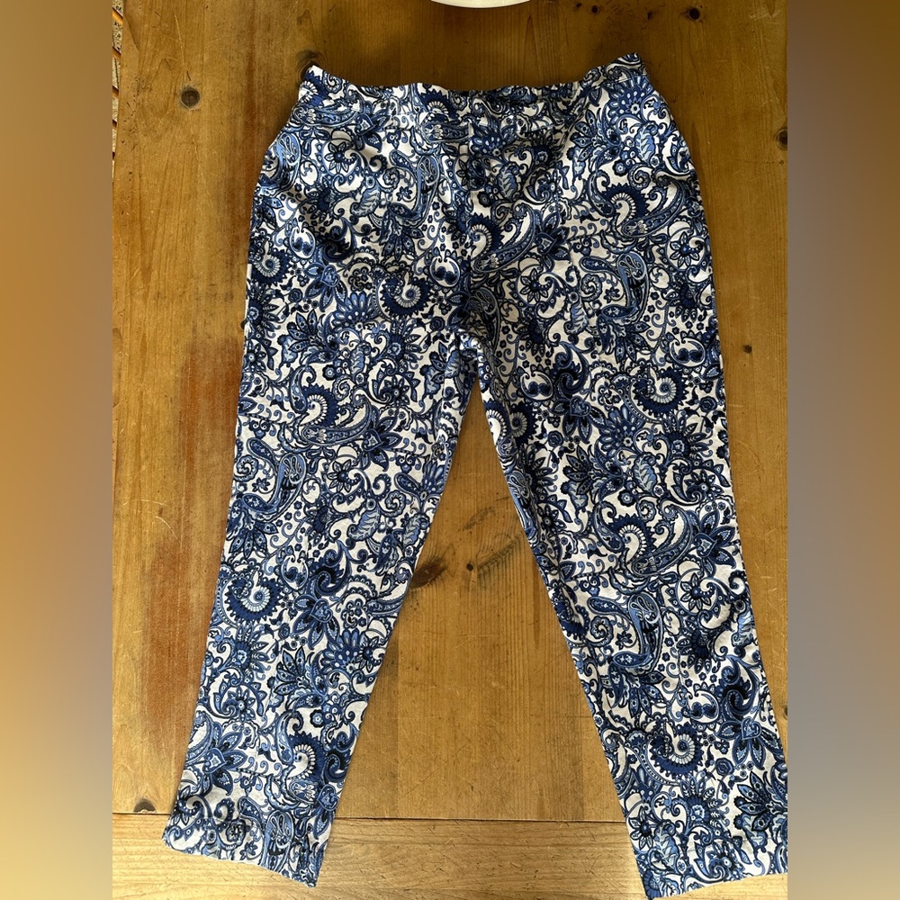 Isaac Mizrahi Women's Navy White Paisley Pants Sz 20W Sz 20W Like 🆕 Patriotic 🇺🇸